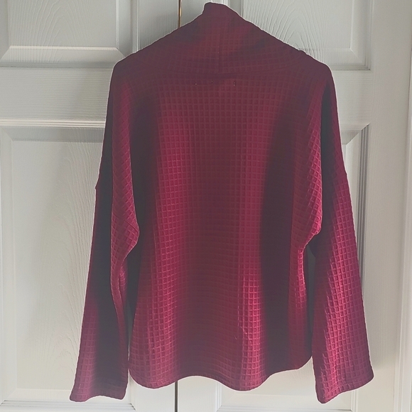 NWT Max Studio Funnel Neck Waffle Knit Drawstring Pullover Oxblood Large - Picture 8 of 15